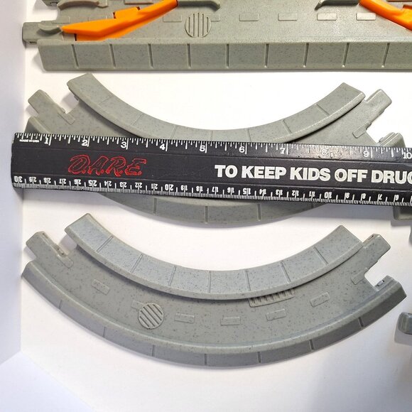 GeoTrax Gray Switch Straight Curved Intersection Road Train Track Lot - Picture 5 of 8